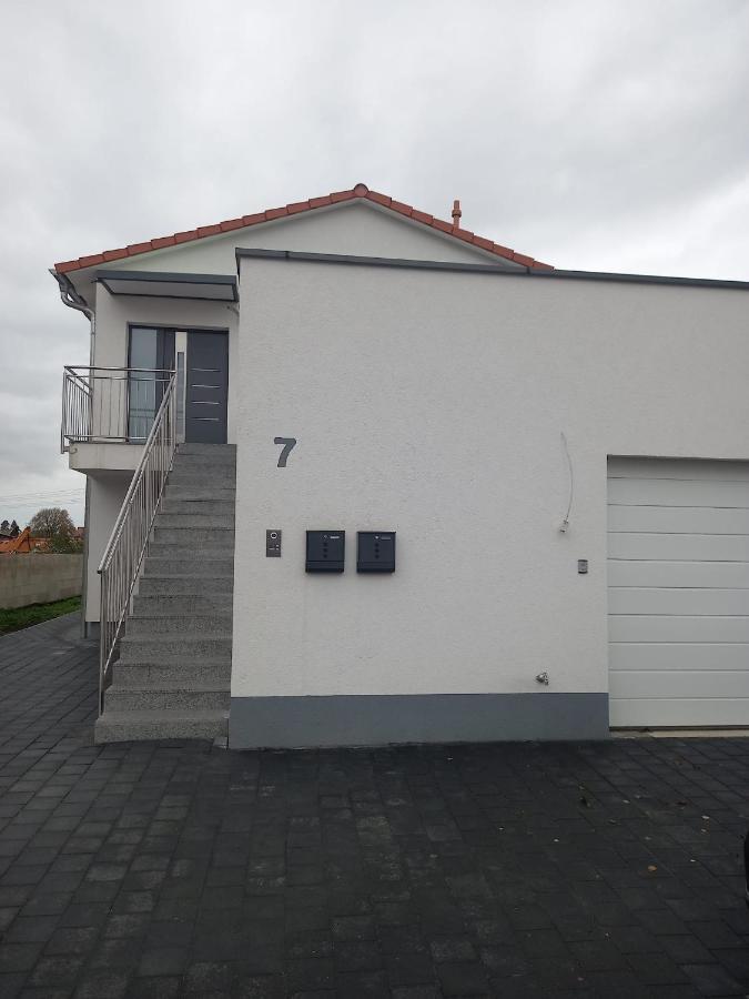 Neubau Appartement Mit Terasse, Privater Eingang,Parkplatz,Kueche Fürth Екстериор снимка